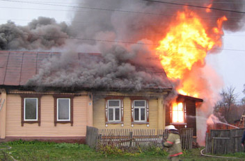 За сгоревший дом более 1.5 млн